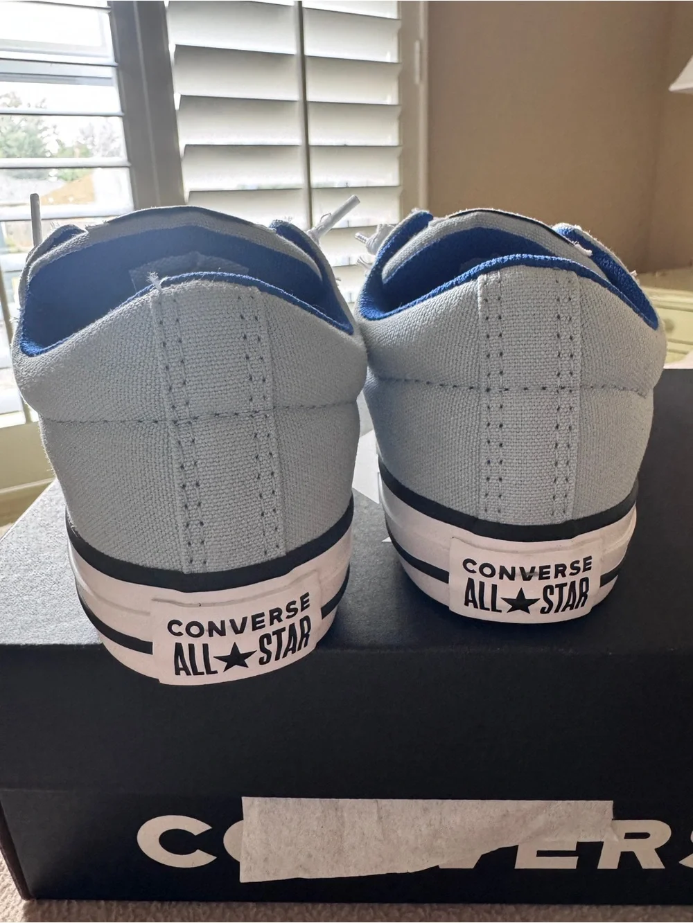 NEW Converse All-Star Street Ox Low-Top sneakers - Lt Blue/White, Youth Size 2